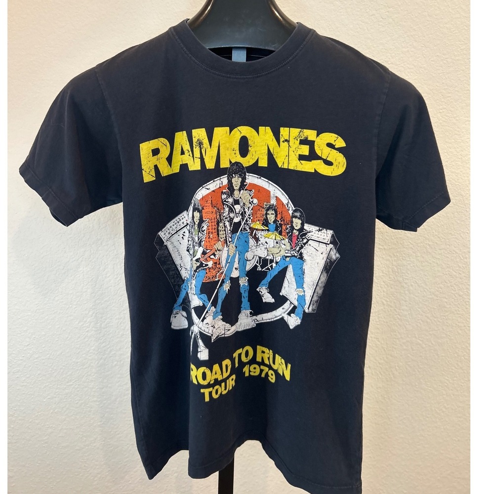 Ramones Road To Run Tour 1979‎ Black Graphic Band Tee Shirt Mens Small